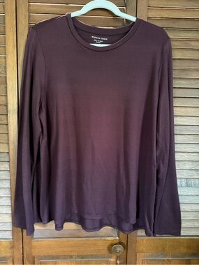 American Eagle Outfitters Women's Crew Neck Long Sleeve Top in Wine
